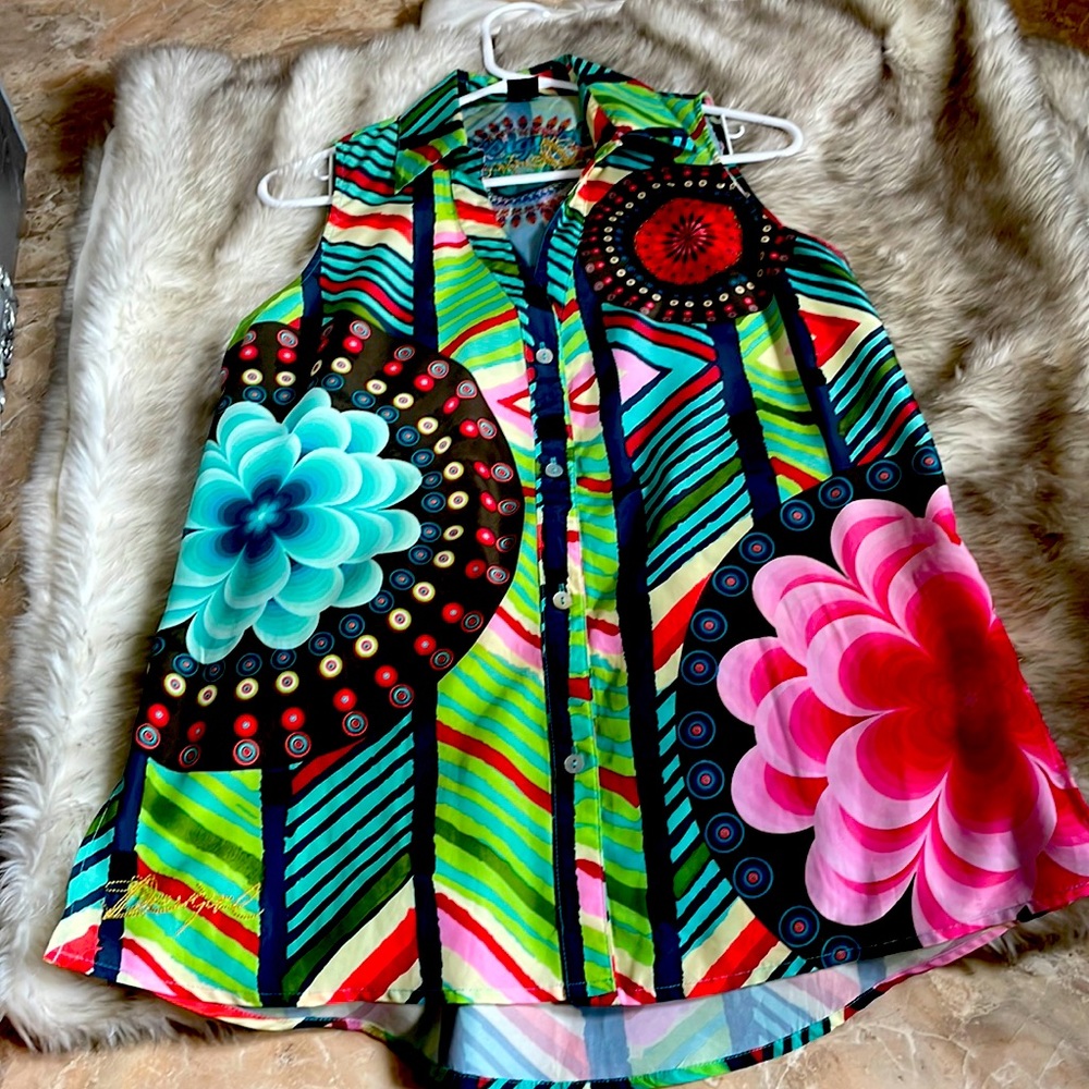 Womens floral shirt